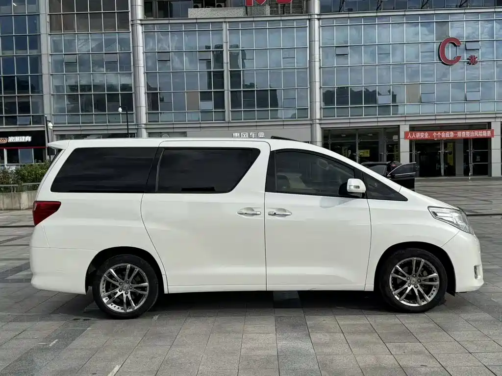 Toyota Alphard 2014 — фото 4