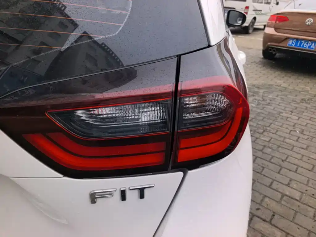 Honda Fit 2022 — фото 8