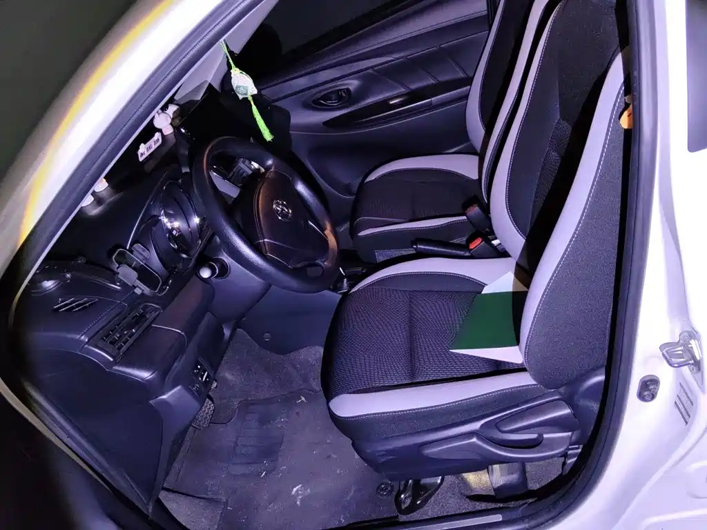 Toyota Yaris L 2021 — фото 8