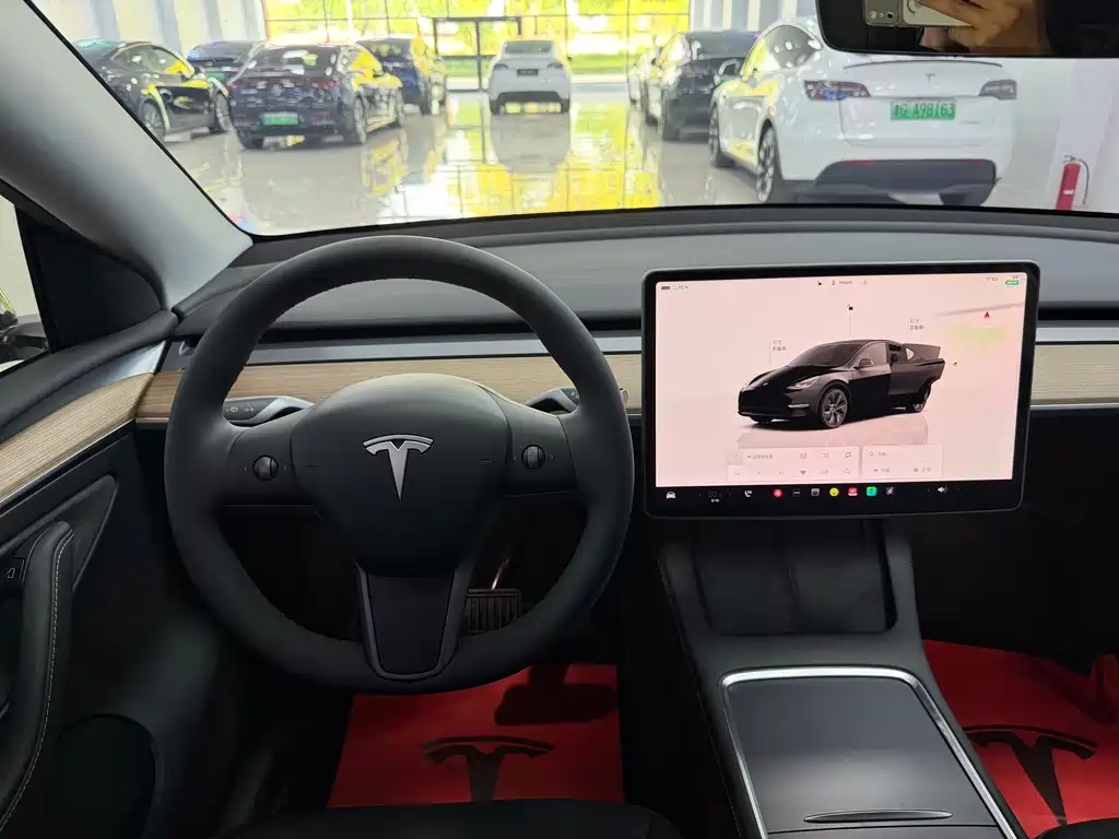 Tesla Model Y 2022 — фото 9