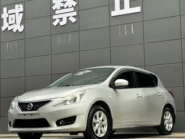 Nissan Tiida 2011