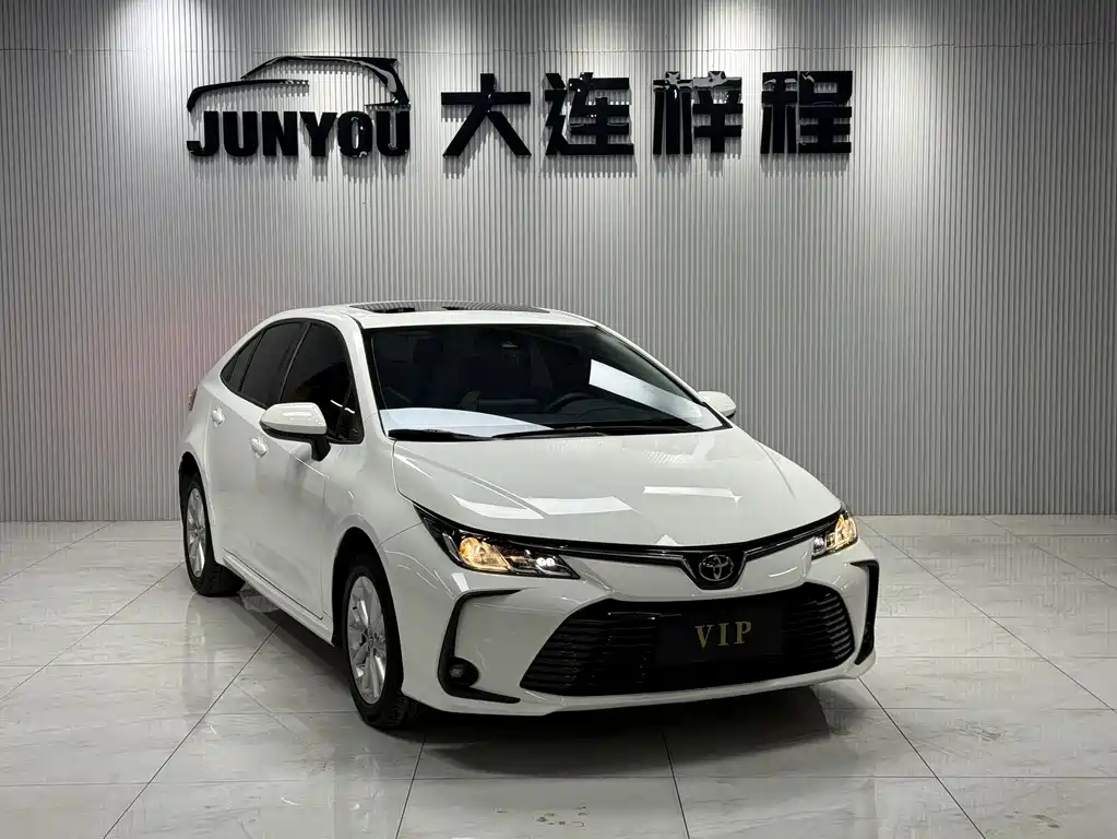 Toyota Corolla 2023 — фото 3