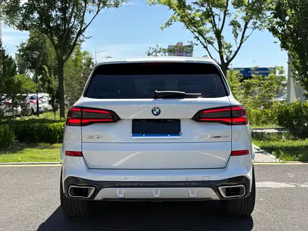 BMW X5 2023