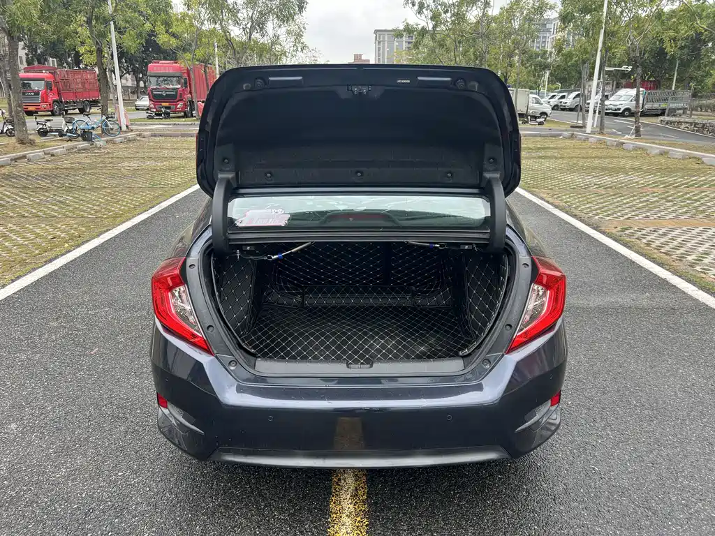 Honda Civic 2017 — фото 17