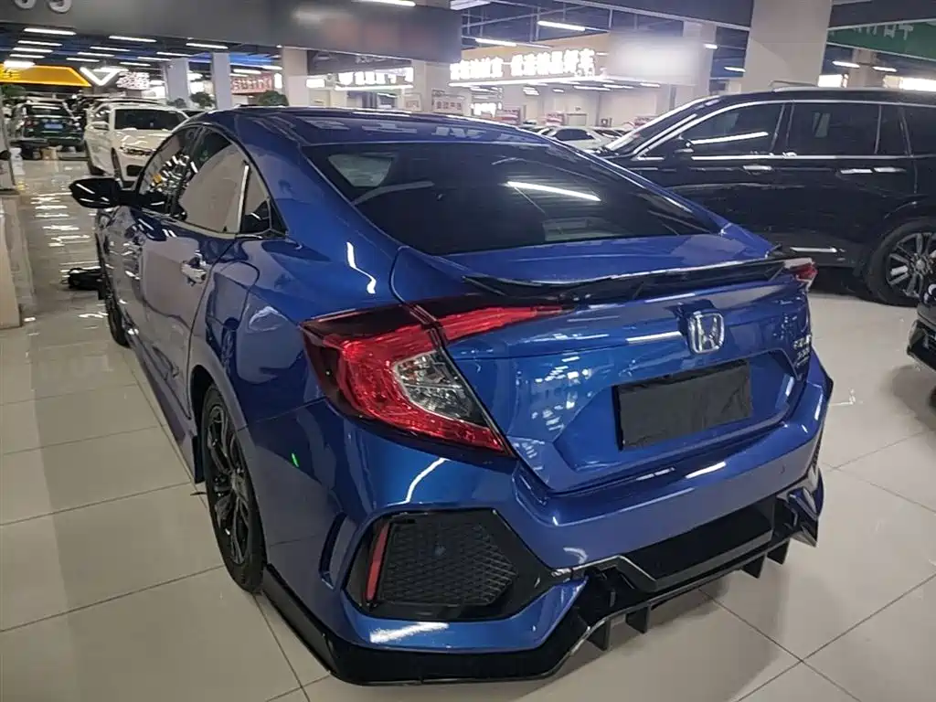 Honda Civic 2019 — фото 5