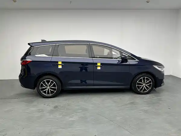 BYD Song MAX 2017