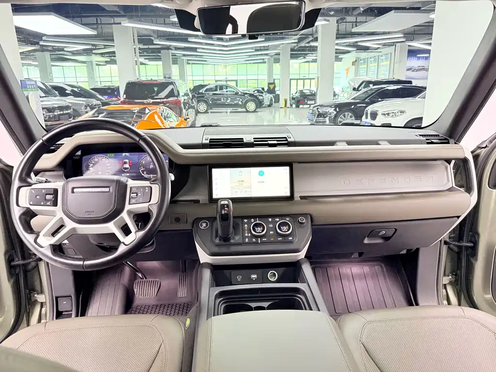 Land Rover Defender 2020 — фото 8