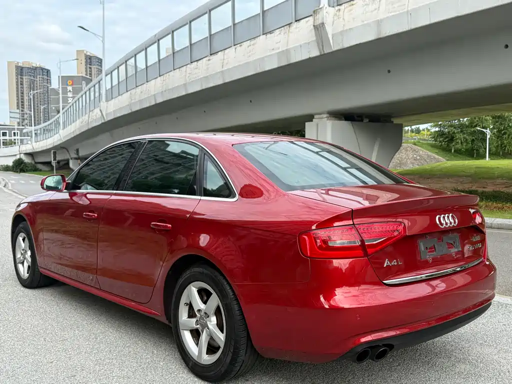 Audi A4L 2013