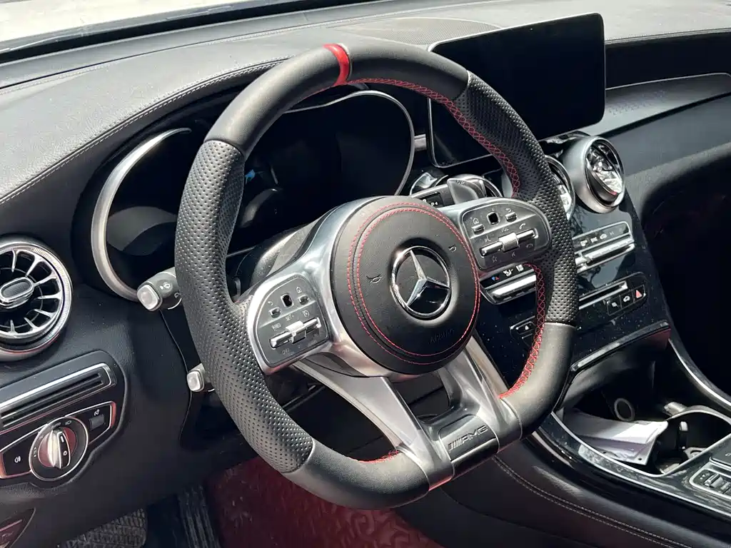 Mercedes-Benz GLC Coupe 2018 — фото 6