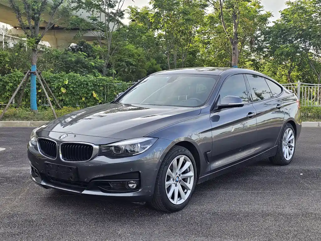 BMW 3 Series GT 2018 — фото 1
