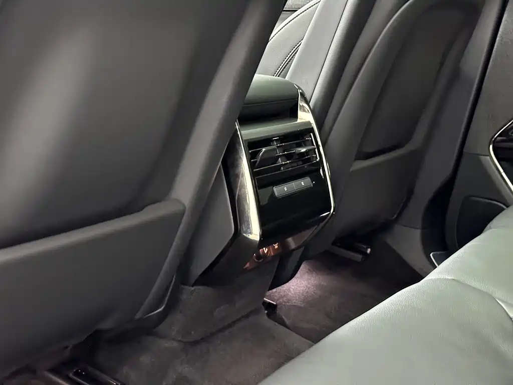 Land Rover Sport 2024 — фото 15