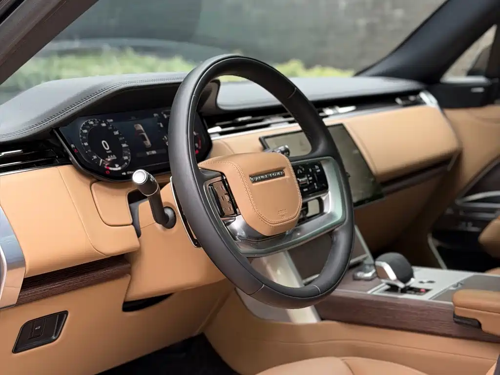 Land Rover Range Rover 2025 — фото 13