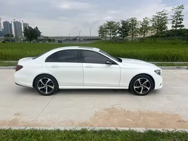 Mercedes-Benz E-Class 2018