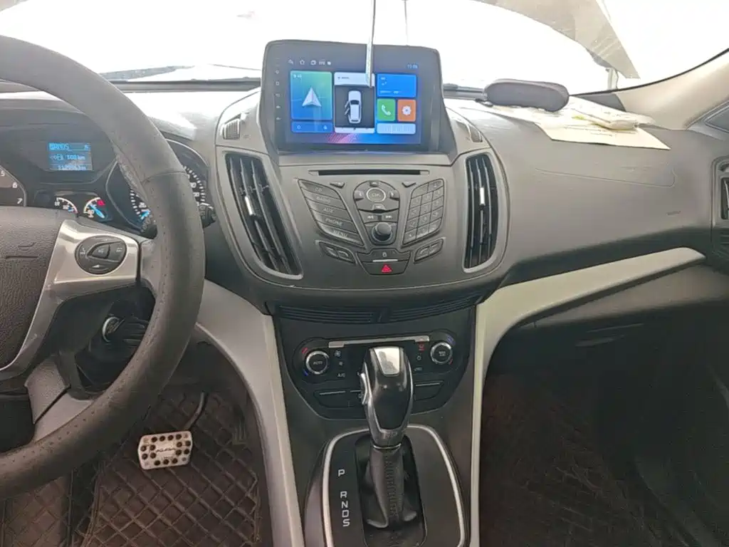 Ford Kuga 2016 — фото 13