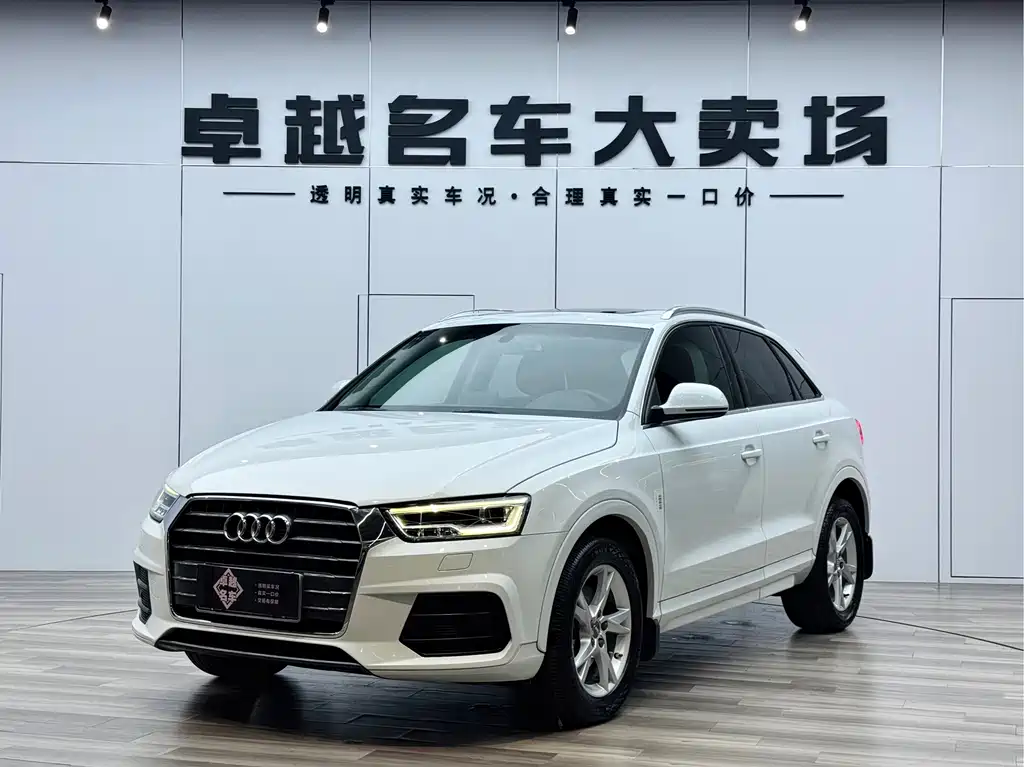 Audi Q3 2019 — фото 1