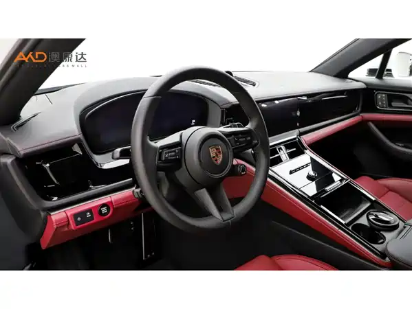Porsche Panamera 2024