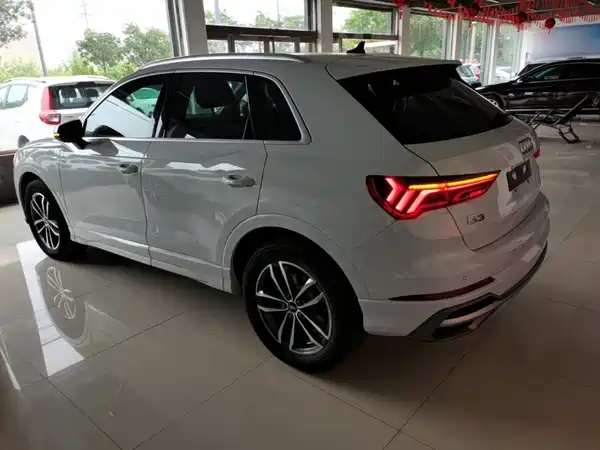 Audi Q3 2022