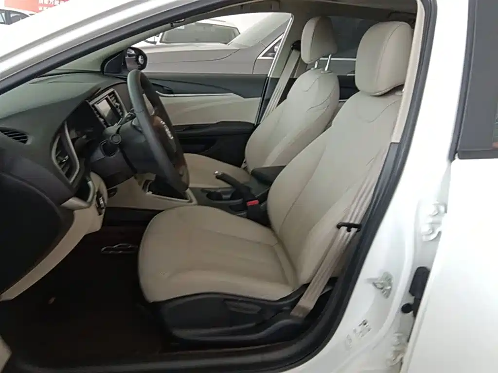 Buick Excelle 2020 — фото 15