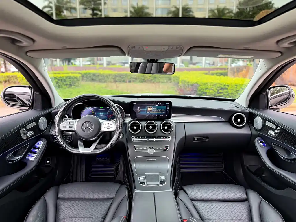 Mercedes-Benz C-Class 2022 — фото 15
