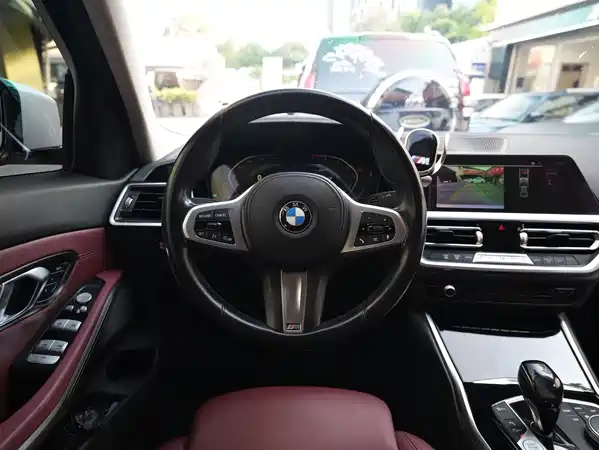 BMW 3 Series 2021