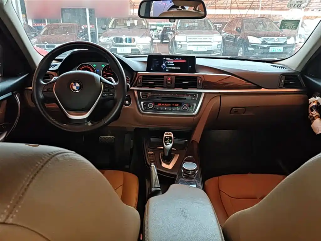 BMW 3 Series 2015 — фото 10