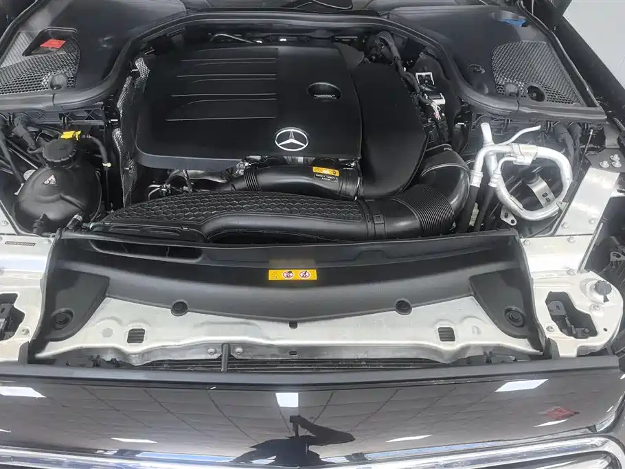 Mercedes-Benz E-Class 2022 — фото 10
