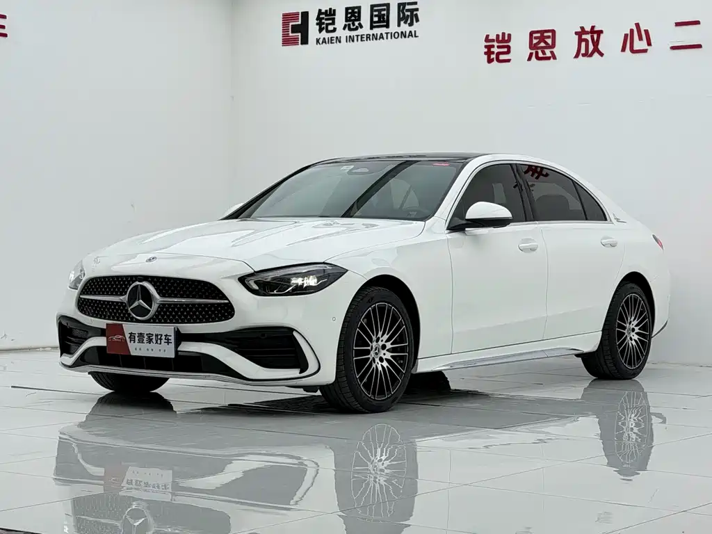 Mercedes-Benz C-Class 2024 — фото 1