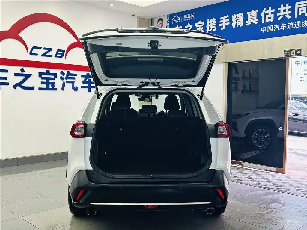 Toyota Wildlander 2021 — фото 9