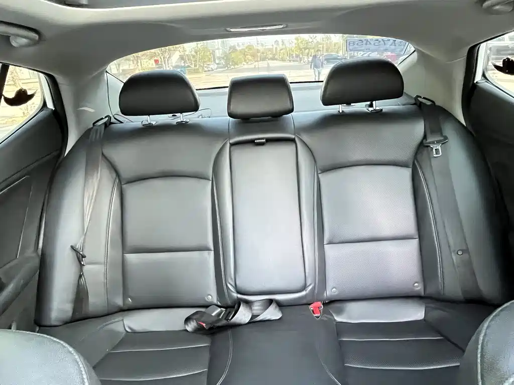 Kia K5 2015 — фото 19