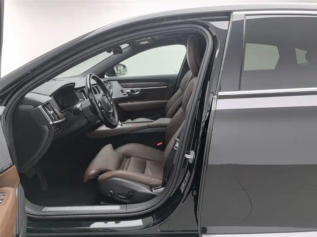 Volvo S90 2023 — фото 10