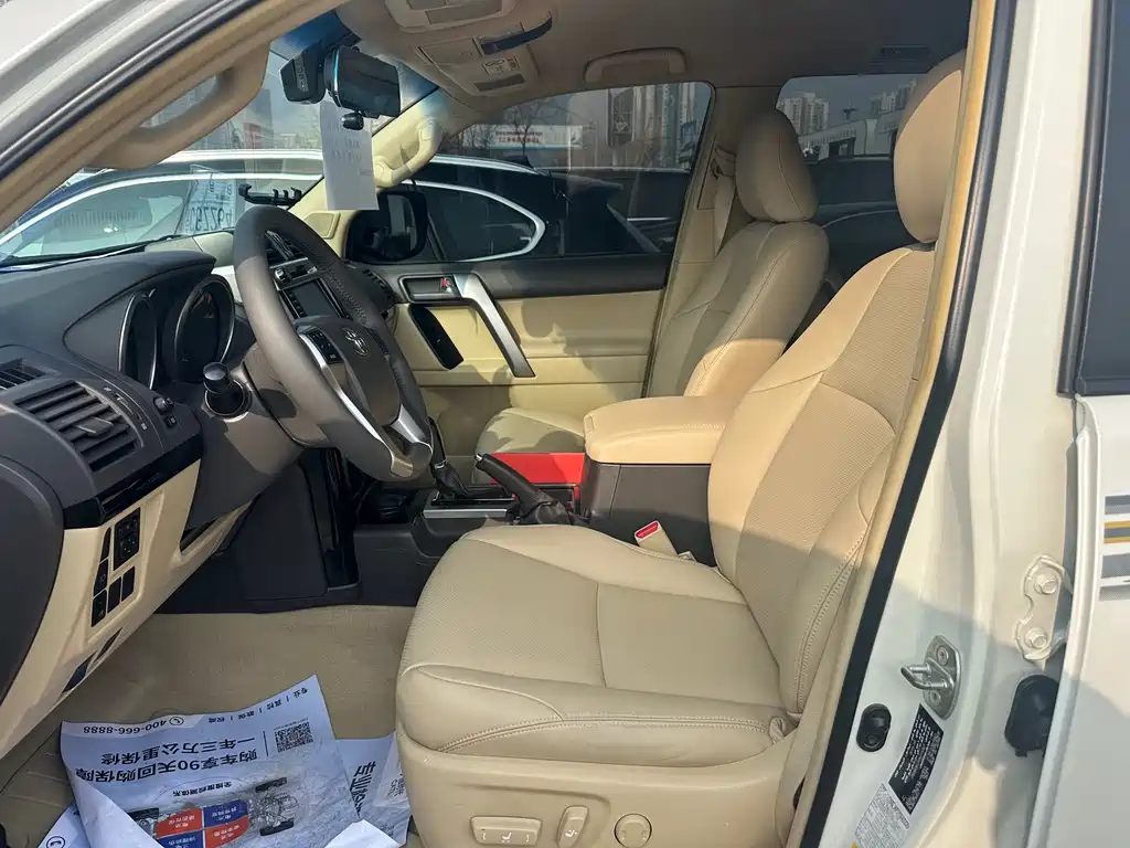 Toyota Prado 2015 — фото 3