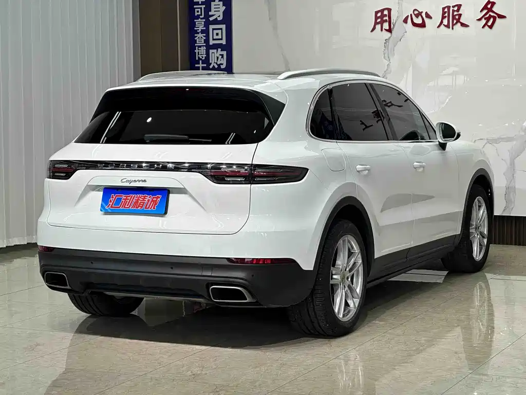 Porsche Cayenne 2018 — фото 21