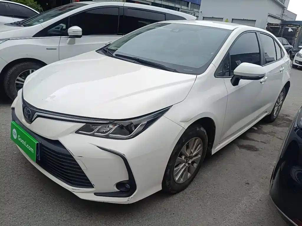 Toyota Corolla 2021 — фото 2