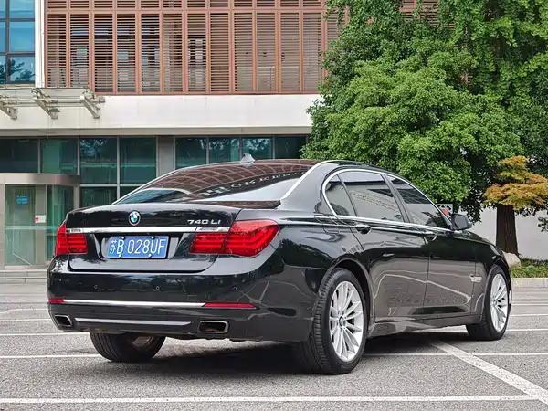 BMW 7 Series 2015