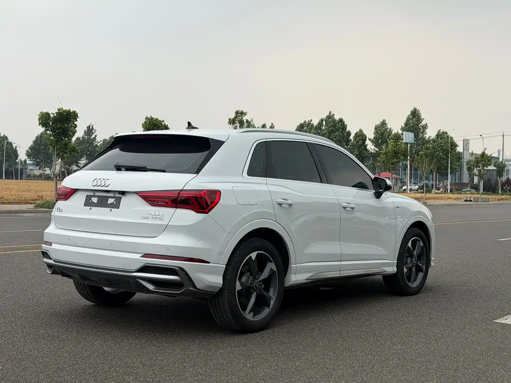 Audi Q3 2023