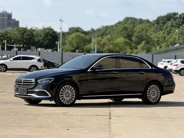 Mercedes-Benz E-Class 2021