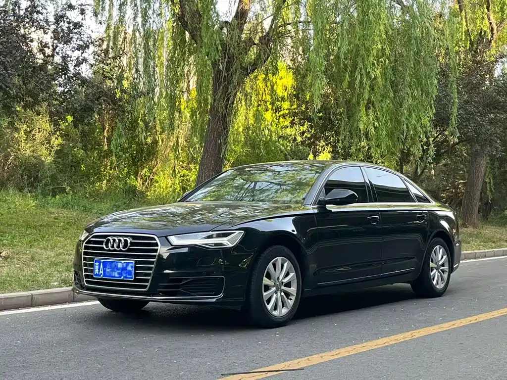 Audi A6L 2015 — фото 1