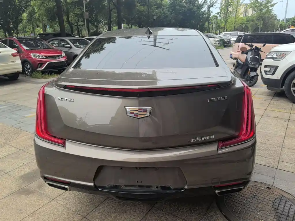 Cadillac XTS 2018 — фото 6