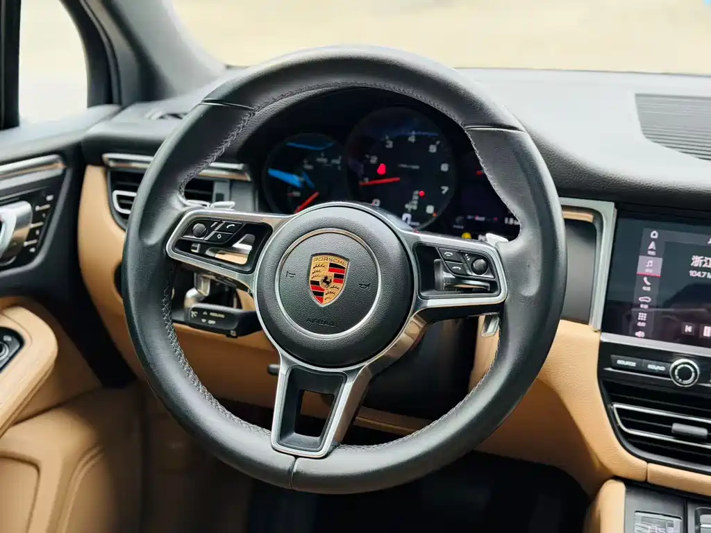 Porsche Macan 2019 — фото 4