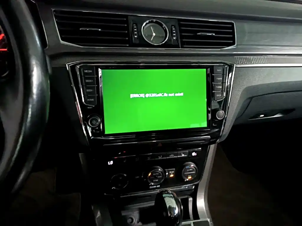 Volkswagen Passat 2016 — фото 13