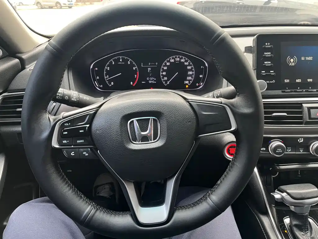 Honda Accord 2019 — фото 9