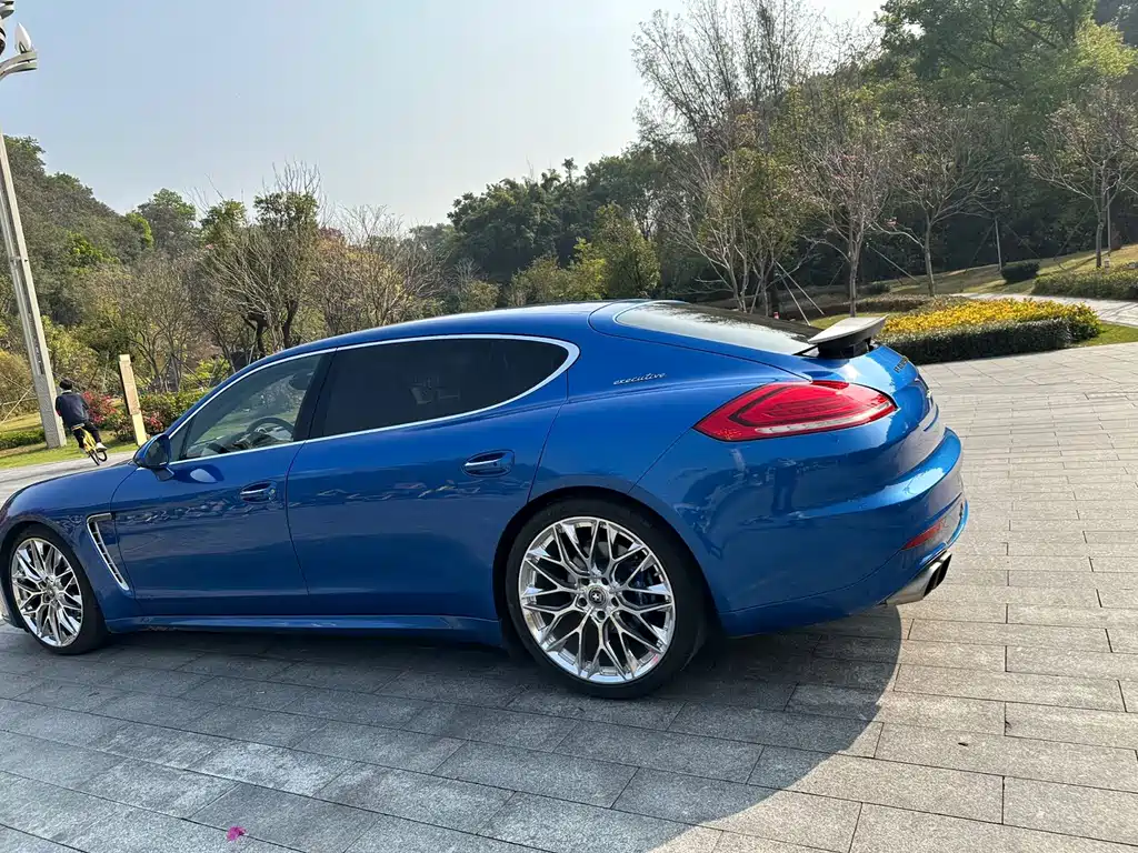 Porsche Panamera 2015 — фото 7