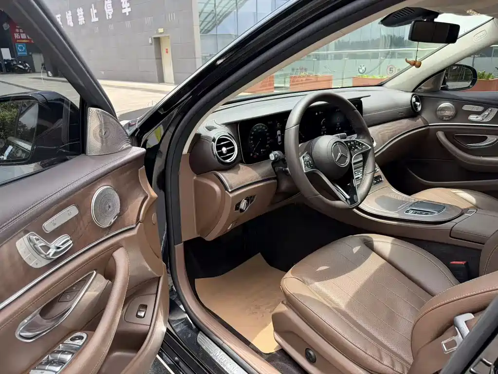 Mercedes-Benz E-Class 2020 — фото 4