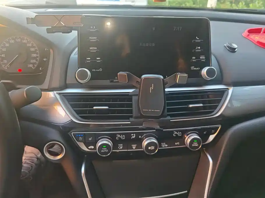 Honda Inspire 2020 — фото 13