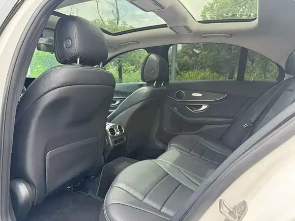 Mercedes-Benz C-Class 2019