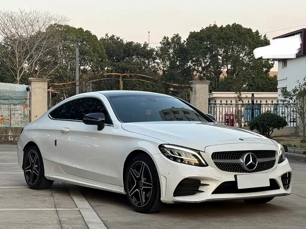 Mercedes-Benz C-Class 2020