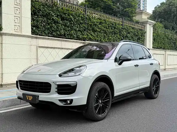 Porsche Cayenne 2015