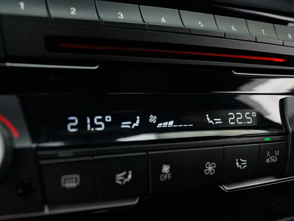 BMW M2 2019 — фото 10