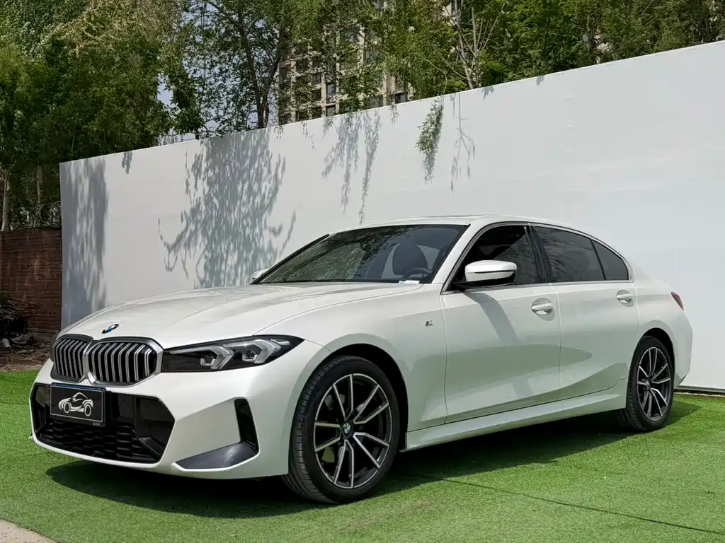 BMW 3 Series 2023