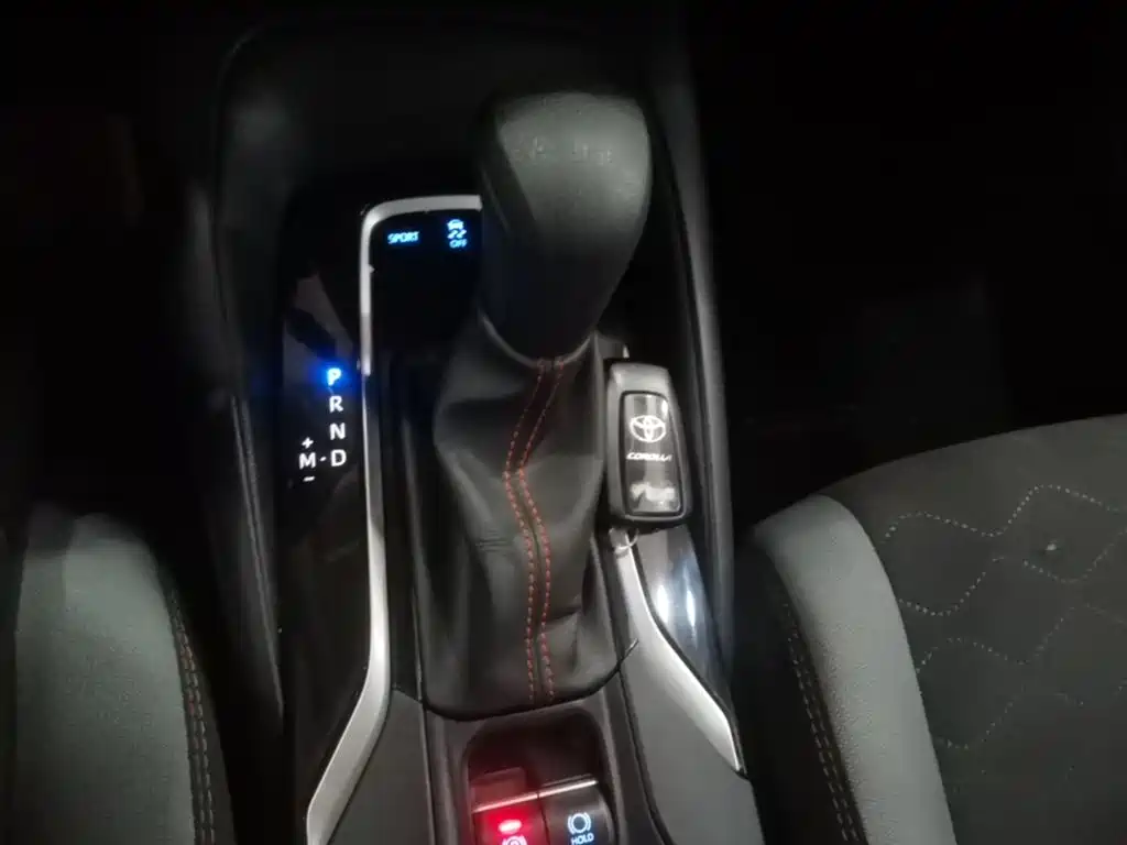 Toyota Corolla 2023 — фото 14